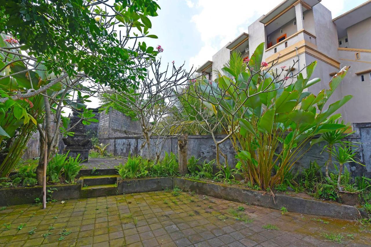 Oyo 90967 Soka Asri Guest House Darmasaba Exterior photo